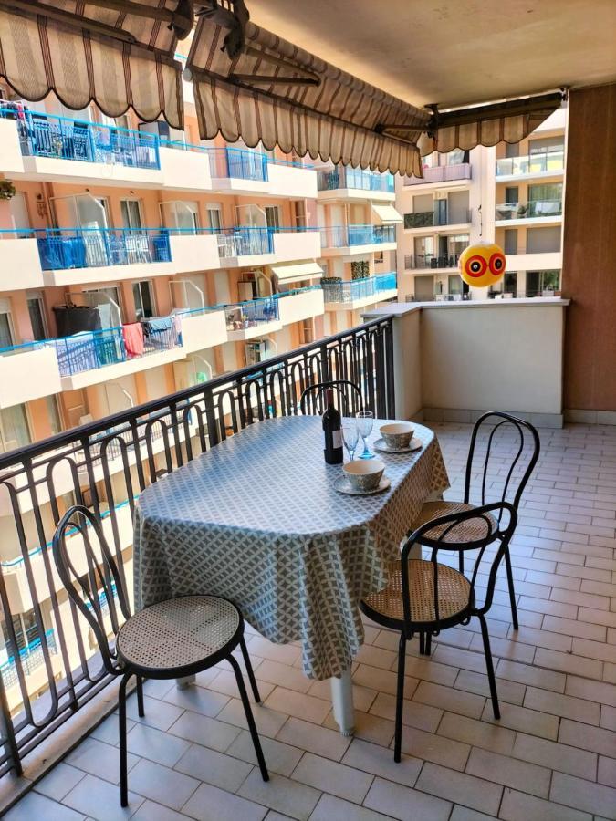 A Due Passi Dal Mare Διαμέρισμα Μεντόν Εξωτερικό φωτογραφία